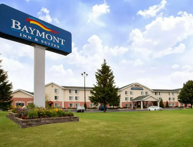 Baymont by Wyndham Mackinaw City hotel detail image 1