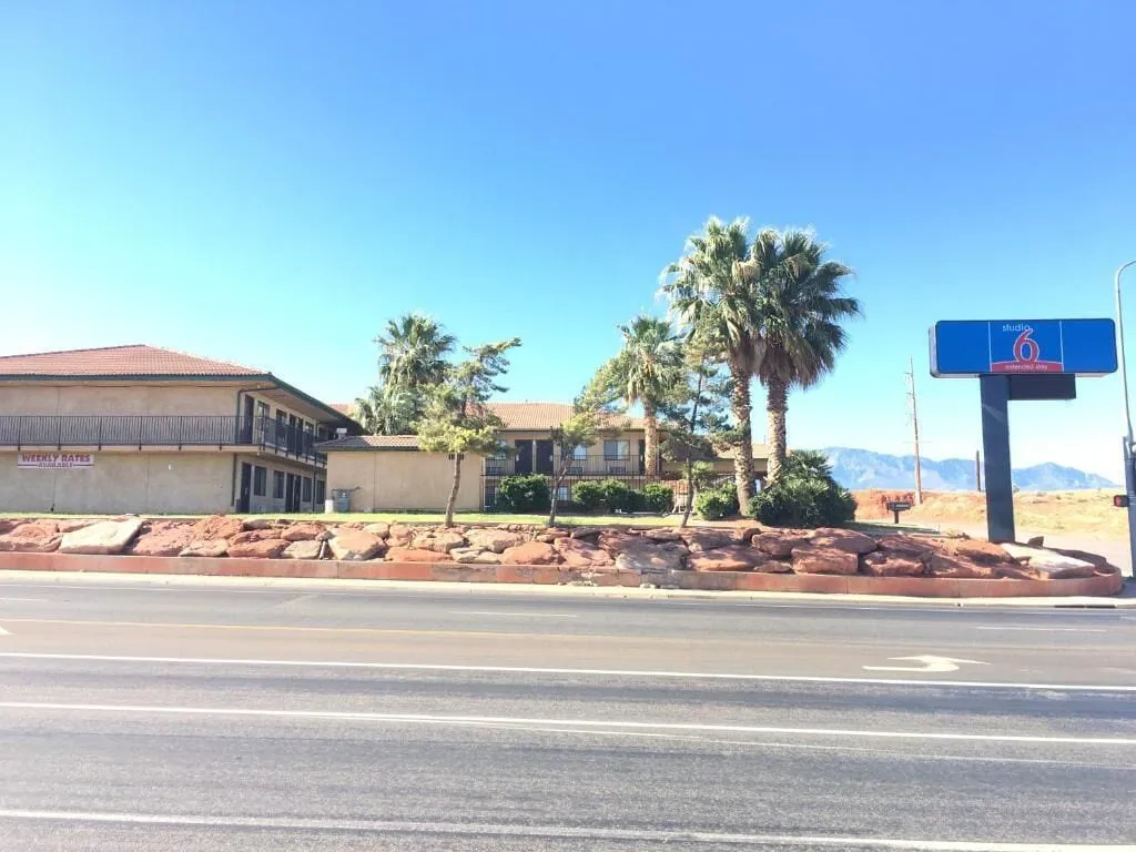 Studio 6 Saint George, UT hotel hero