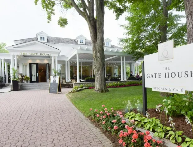 124 on Queen Hotel & Spa hotel detail image 1