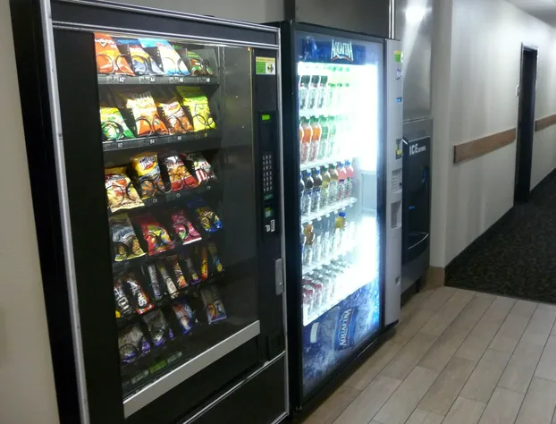 Travelodge by Wyndham Livonia hotel detail image 4