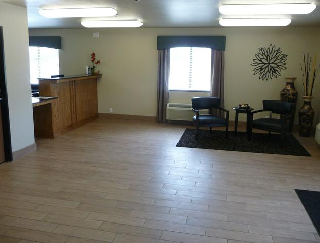 Travelodge by Wyndham Livonia hotel detail image 1