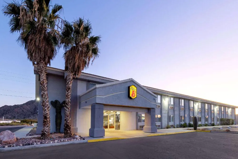 Super 8 by Wyndham Quartzsite AZ hotel hero