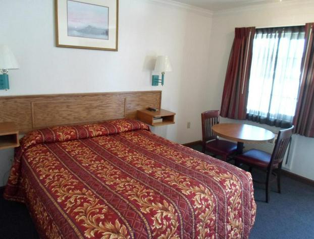 Economy Inn Morgan Hill hotel detail image 2