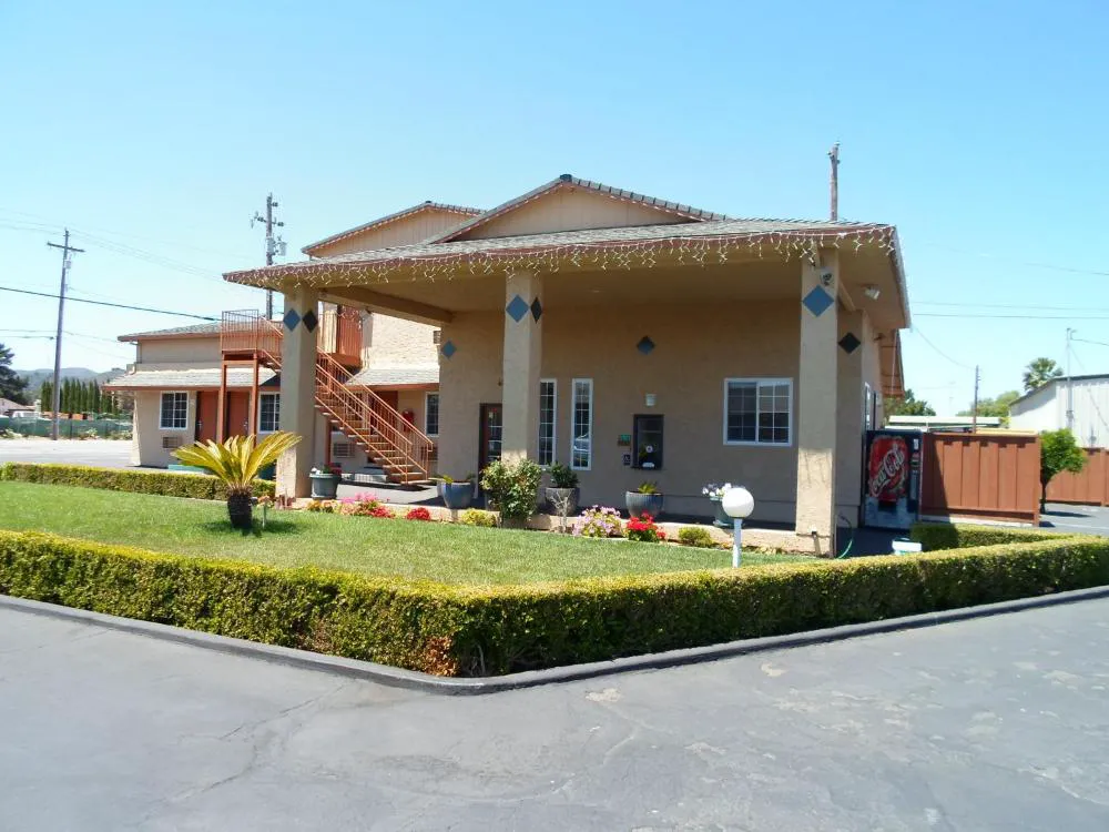 Economy Inn Morgan Hill hotel hero