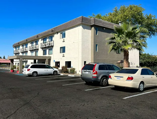 Sutter Inn hotel detail image 3