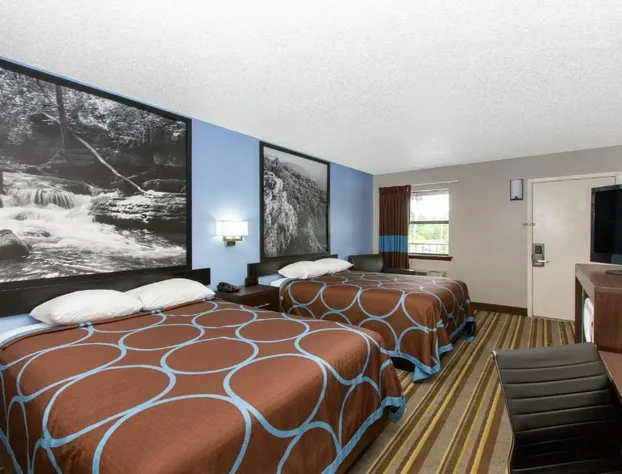 Super 8 by Wyndham Malvern hotel detail image 3