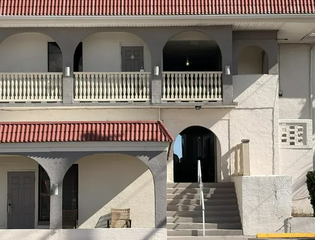 La Bella Oceanfront Inn hotel detail image 3