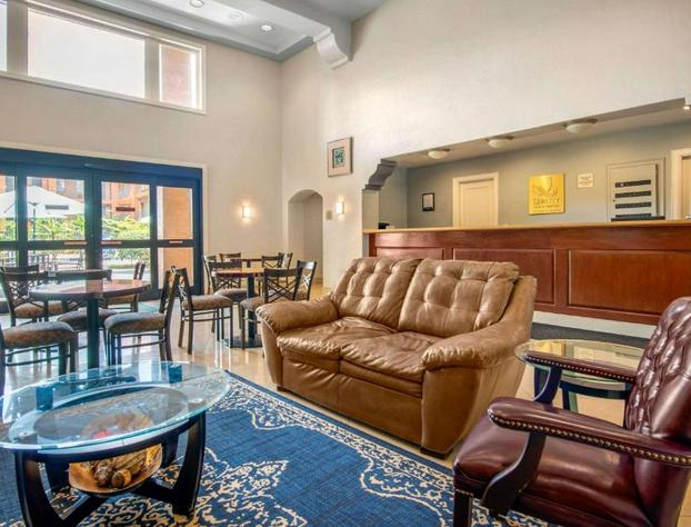Quality Inn & Suites Jacksonville-Baymeadows hotel detail image 3
