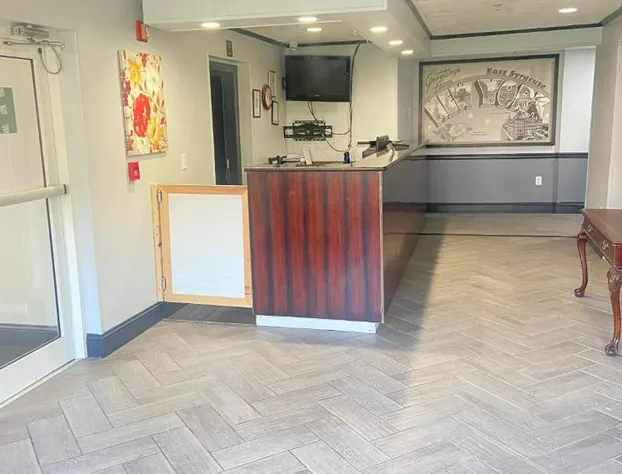 Syracuse Inn hotel detail image 2