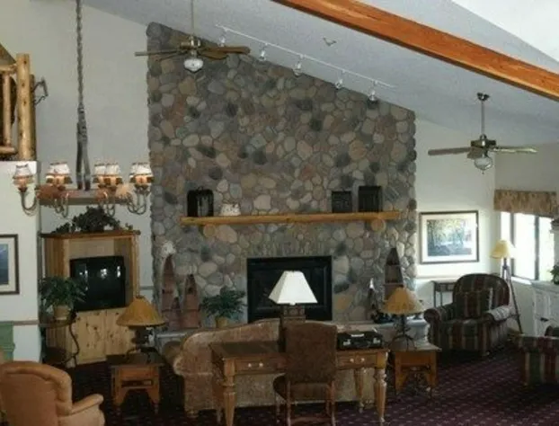 Oveson Pelican Lake Resort and Inn hotel detail image 1