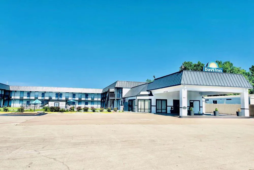 Days Inn by Wyndham Burleson Ft. Worth hotel hero