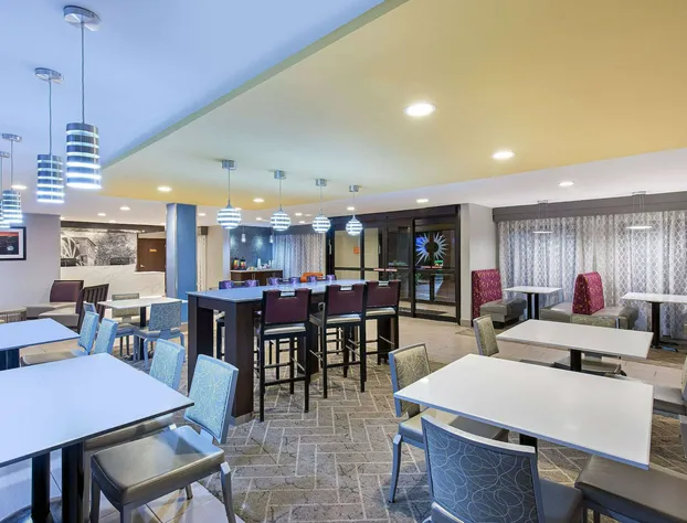 La Quinta Inn by Wyndham Pigeon Forge-Dollywood hotel detail image 4