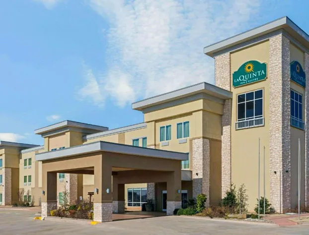 La Quinta Inn & Suites by Wyndham Guthrie hotel detail image 1
