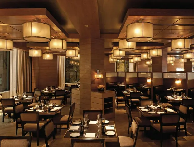 Four Seasons Hotel Washington DC hotel detail image 4