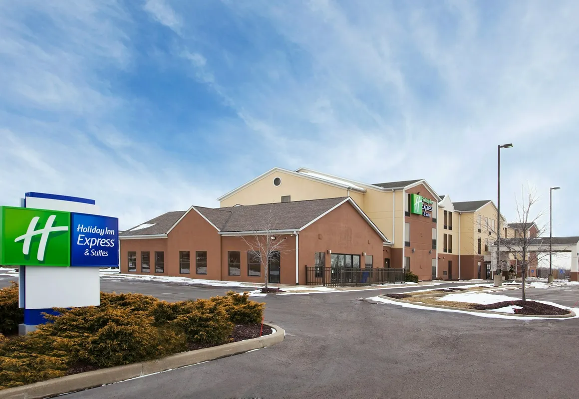 Holiday Inn Express Hotel & Suites Cleveland-Streetsboro by IHG hotel hero
