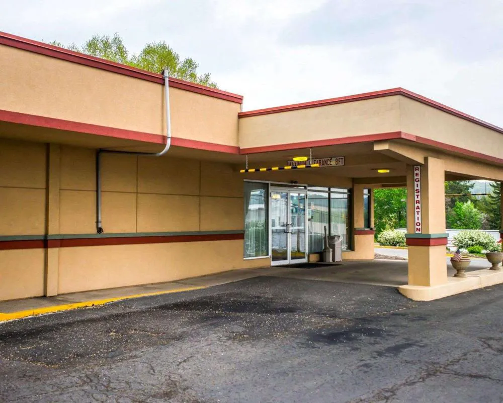 Econo Lodge And Suites Shamokin Dam - Selinsgrove hotel hero