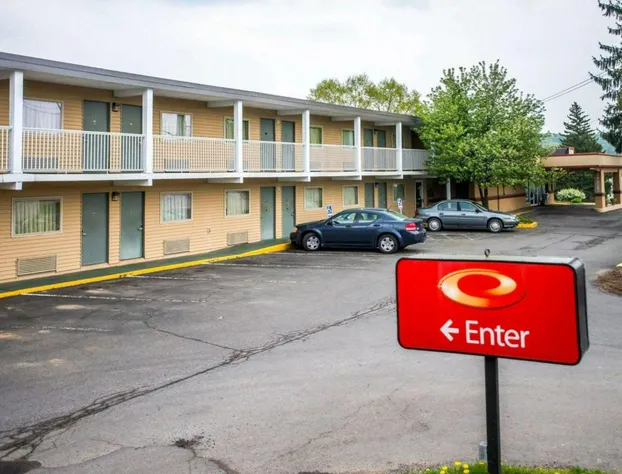 Econo Lodge And Suites Shamokin Dam - Selinsgrove hotel detail image 1