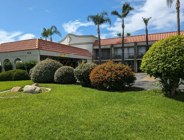 Valley Inn hotel detail image 2