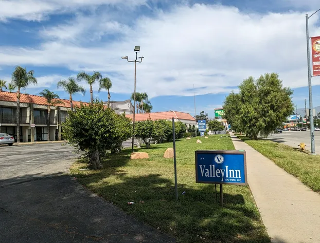 Valley Inn hotel detail image 4