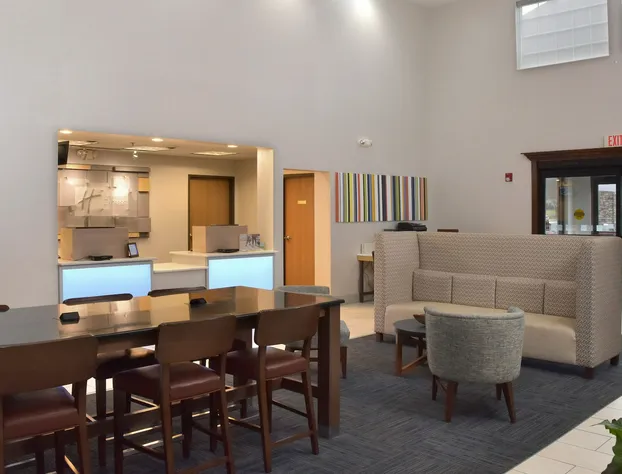 Holiday Inn Express Mount Pleasant-Scottdale by IHG hotel detail image 2