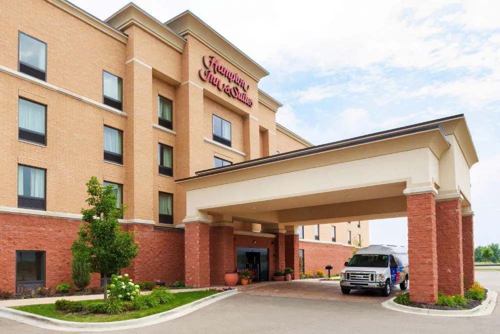 Hampton Inn & Suites Detroit/Chesterfield Township hotel hero