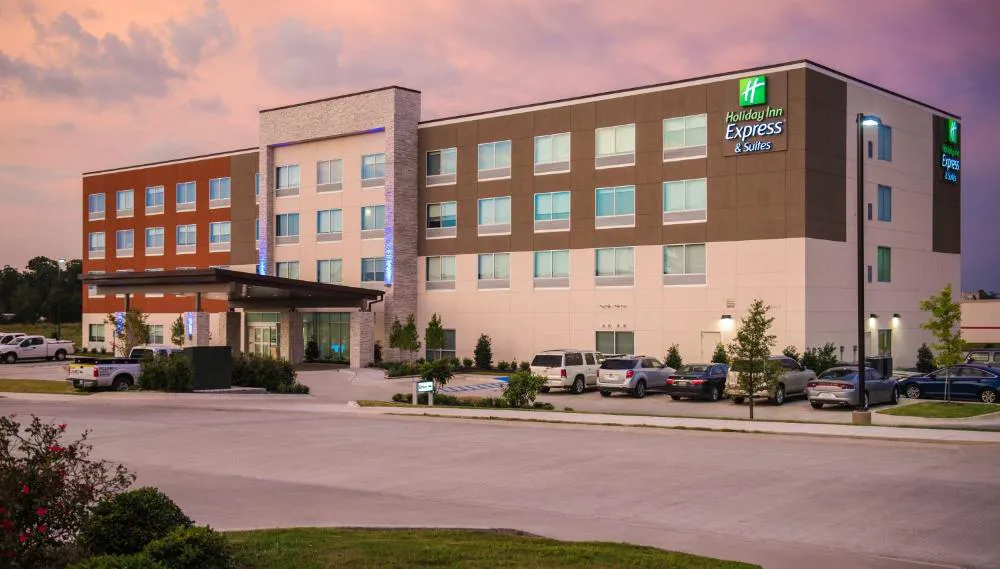 Holiday Inn Express & Suites Ruston by IHG hotel hero