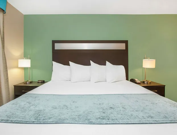 Baymont by Wyndham Midland Center hotel detail image 3