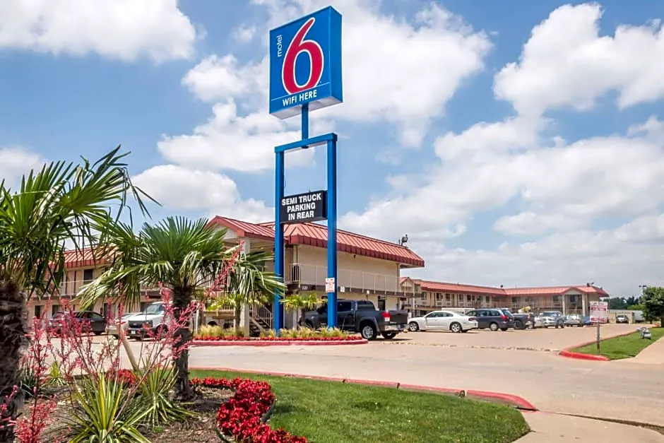 Motel 6 Mesquite, TX - Rodeo - Convention Ctr hotel hero