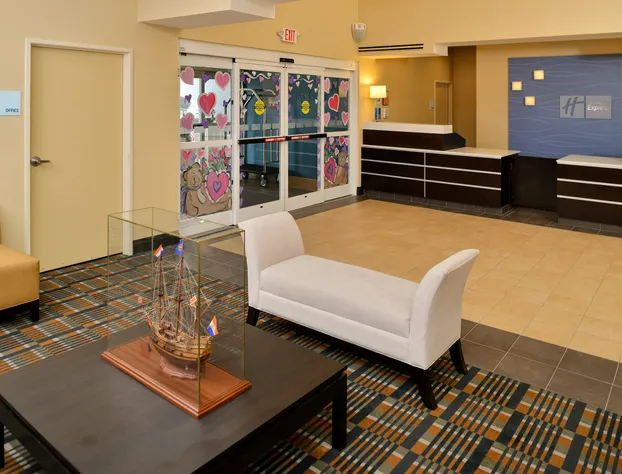 Holiday Inn Express & Suites Peekskill-Lower Hudson Valley by IHG hotel detail image 3
