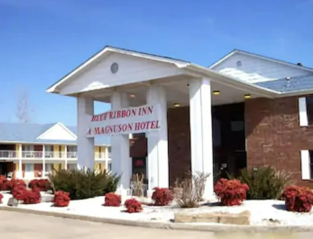 Blue Ribbon Inn and Suites hotel detail image 1