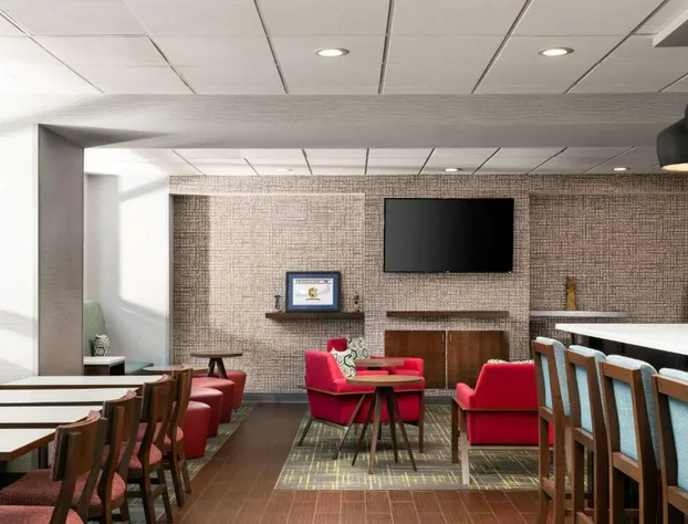 Hampton Inn Spring Lake Fayetteville hotel detail image 3