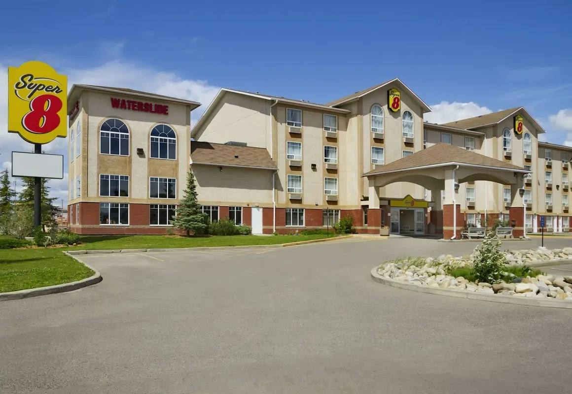 Super 8 by Wyndham Fort St. John BC hotel hero