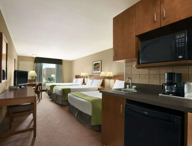 Super 8 by Wyndham Fort St. John BC hotel detail image 4