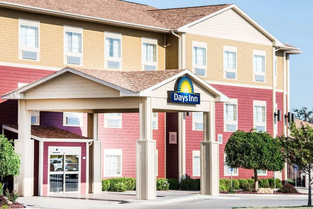 Days Inn by Wyndham Ellis hotel hero