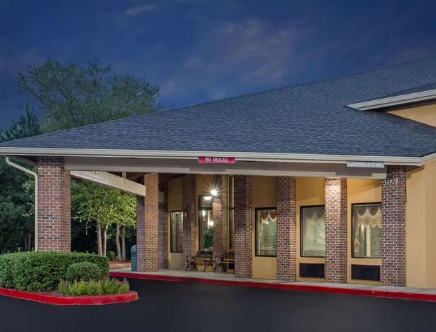 Baymont by Wyndham Smyrna hotel detail image 1