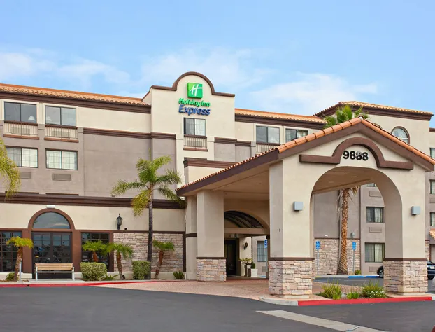 Holiday Inn Express Mira Mesa-San Diego by IHG hotel detail image 1