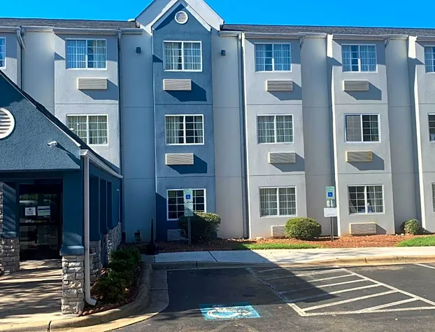 Microtel Inn by Wyndham Charlotte Airport hotel detail image 2