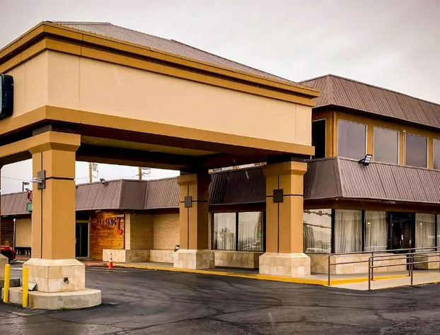 Quality Inn And Suites hotel detail image 2