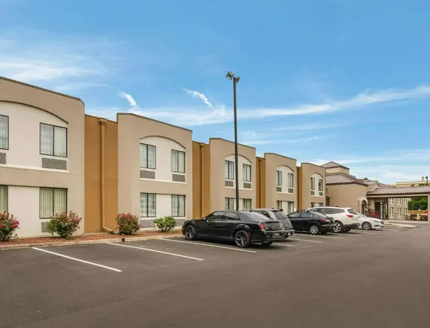 Sleep Inn Tanglewood hotel detail image 3