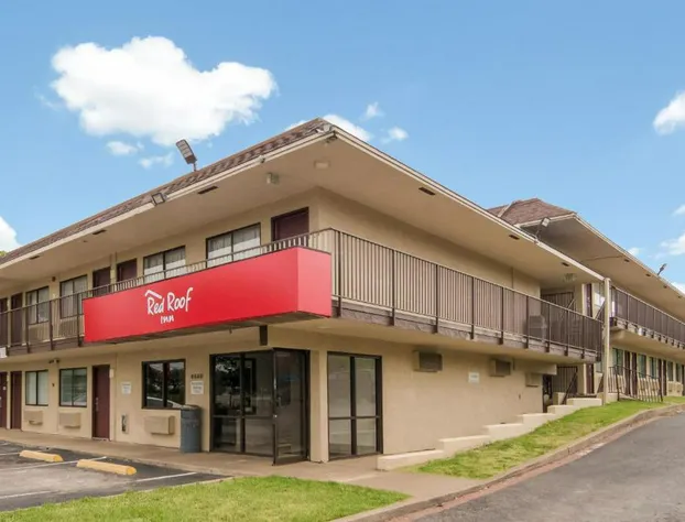Red Roof Inn Fort Worth South hotel detail image 3