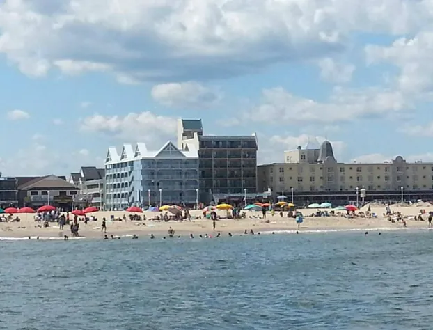 Ocean 1 Hotel and Suites hotel detail image 2