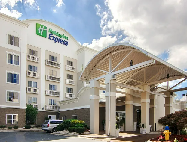 Holiday Inn Express Hotel & Suites Mooresville - Lake Norman by IHG hotel detail image 2