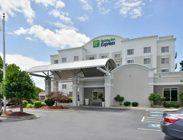 Holiday Inn Express Hotel & Suites Mooresville - Lake Norman by IHG hotel detail image 1