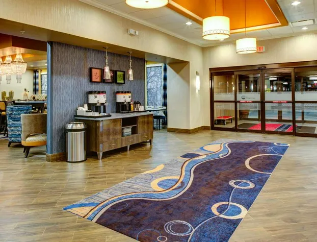 Hampton Inn & Suites Columbus hotel detail image 4
