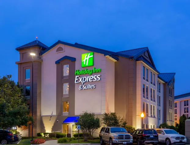 Holiday Inn Express Hotel & Suites Chicago-Midway Airport by IHG hotel detail image 1