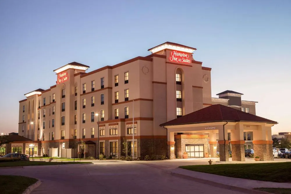 Hampton Inn & Suites West Des Moines/SW Mall Area hotel hero