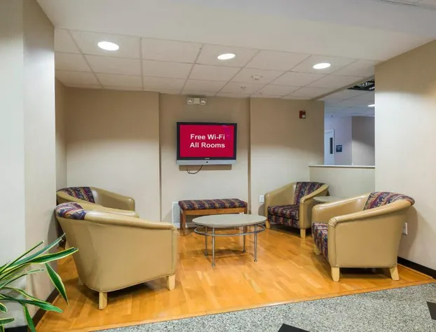 Red Roof Inn & Suites Philadelphia - Bellmawr hotel detail image 4