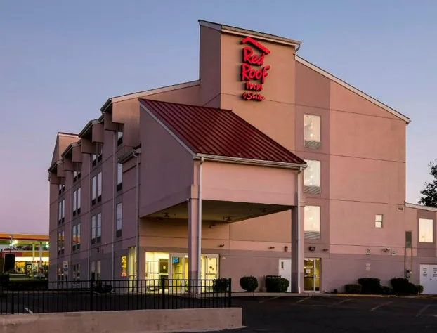 Red Roof Inn & Suites Philadelphia - Bellmawr hotel detail image 2