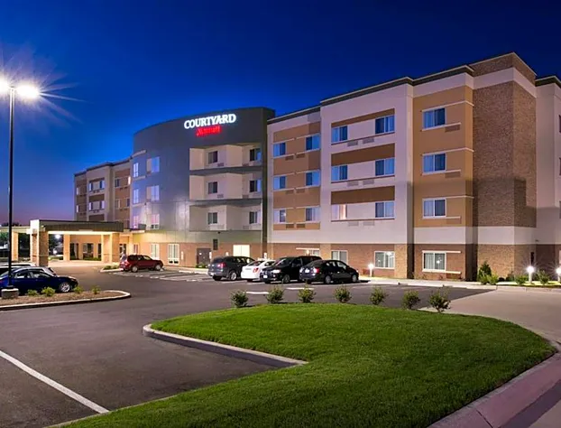 Courtyard by Marriott St. Louis St. Peters hotel detail image 1