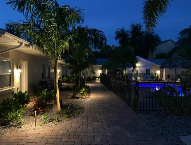 Twin Palms at Siesta hotel detail image 1